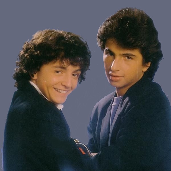 David & Jonathan - Est-Ce Qu'tu Viens Pour Les Vacances? David & Jonathan - Est-Ce Qu'tu Viens Pour Les Vacances?